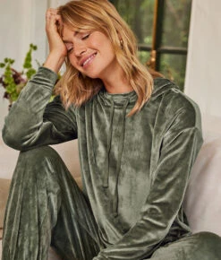 The Plush Velour Hoodie - Olive 9 The Plush Velour Hoodie - Olive -Summersalt Shop 1 ProductImage a8bd800c 6897 4b5d ab16 946a3c2fcebc