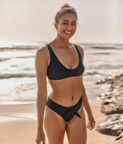 The Tie Belt High Leg Mid Rise Bottom - Sea Urchin -Summersalt Shop 2 ModelBack 911650fb 3119 40ec 9698 62ff74320068