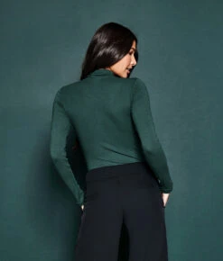 The Extra Soft Long Sleeve Day To Night Bodysuit - Eden -Summersalt Shop 3 ModelFullBody 72e3736b ff76 4ab0 9bc7 5ab508395c2a