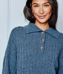 The Coziest Cashmere Blend Ribbed Half-Button Sweater - Steel -Summersalt Shop 3 ModelFullBody 7dc2e73d c07c 4768 b8b0 92b1d3e059ed