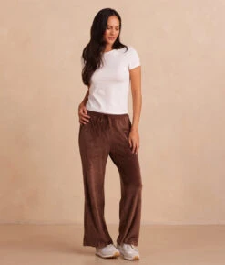 The Plush Velour Lounge Pant - Chocolate -Summersalt Shop 4 Plush Velour Lounge Pant Chocolate