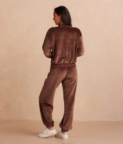 The Plush Velour Jogger - Chocolate 7 The Plush Velour Jogger - Chocolate -Summersalt Shop Back Full ThePlushVelourJogger Chocolate