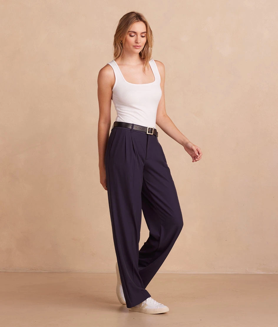 The Classic Pleat Straight Leg Trouser Pant - Midnight 4 The Classic Pleat Straight Leg Trouser Pant - Midnight - Image 4
