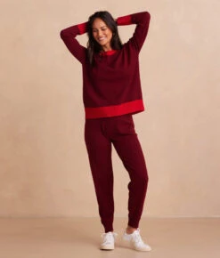 The Coziest Cashmere Blend Jogger - Pinot & Lava -Summersalt Shop CoziestCashmereBlendJogger Pinot Lava Front Full 2