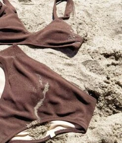 The LuxeCrinkle Tide Bikini Top - Mocha 9 The LuxeCrinkle Tide Bikini Top - Mocha -Summersalt Shop Crepe Tide Bikini Top Mocha 3