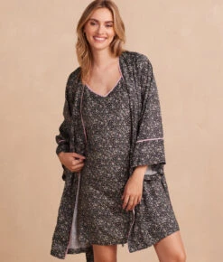 The Cloud 9 Silky Robe - In Bloom In Sea Urchin & Pink Sky -Summersalt Shop Front Crop2 TheCloud9SilkyRobe InBloominSeaUrchin PinkSky