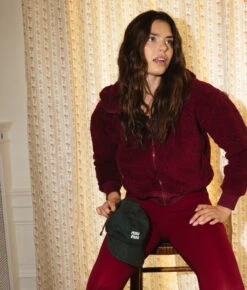 The High Pile Eco Short Fleece Jacket - Pinot -Summersalt Shop High Pile Eco Short Fleece Jacket Pinot 3