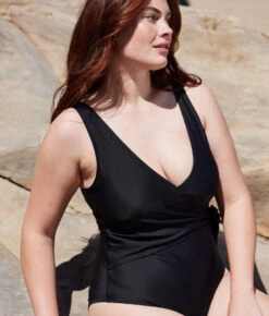 The Long Torso Perfect Wrap One Piece - Sea Urchin -Summersalt Shop PWOPSeaUrchinLifestyle1 18496412 d904 483f 8ee8 69a6a4c45a3c