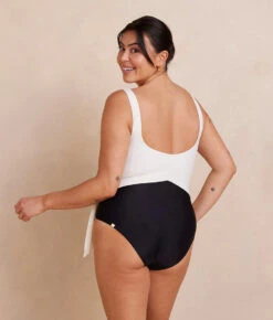 The Long Torso Perfect Wrap One Piece - Sea Urchin & White Sand 13 The Long Torso Perfect Wrap One Piece - Sea Urchin & White Sand -Summersalt Shop PWOP SeaUrchin WhiteSand Back 5021394b 384f 4a53 bc8d fbc78a2a2d3a