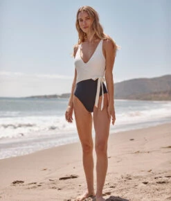 The Perfect Wrap One-Piece - Sea Urchin & White Sand -Summersalt Shop Perfect Wrap One Piece Sea Urchin White Sand 3