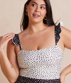 The Ruffle Oasis - On The Dot -Summersalt Shop RuffleOasisBikiniOntheDotDetail1