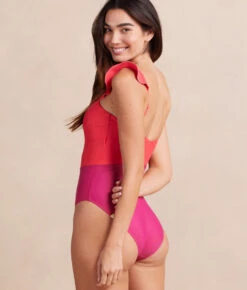 The Ruffle Oasis - Summer Berry & Spritz -Summersalt Shop RuffleOasisStrawberrySide