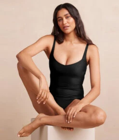 The Seascape Sweetheart One Piece - Sea Urchin -Summersalt Shop Seascape Sweetheart SeaUrchin1 01a0f04e d76c 41b3 a0e4 afab5d1d6e69