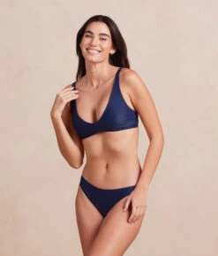 The Tide Scoop Neck Bikini Top - Deep Sea -Summersalt Shop Tide Scoop Neck Deep Sea 7