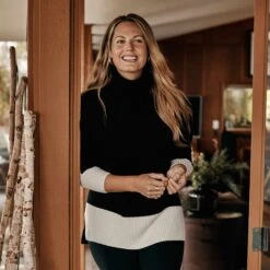 The Coziest Cashmere Blend Turtleneck - Sea Urchin & White Sand