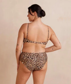 The Wanderlust Bikini Top - Leopard 10 The Wanderlust Bikini Top - Leopard -Summersalt Shop WanderlustBikiniTop Leopard Back